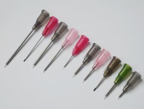 Plastic dispensing needle